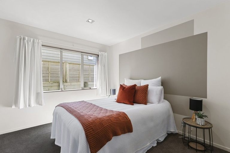 Photo of property in 25 Waverton Terrace, Churton Park, Wellington, 6037