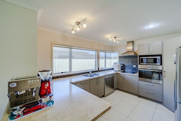 Photo of property in 15 Portland Place, Poraiti, Napier, 4112