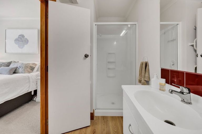 Photo of property in 32 Wynyard Street, Normanby, Hawera, 4614