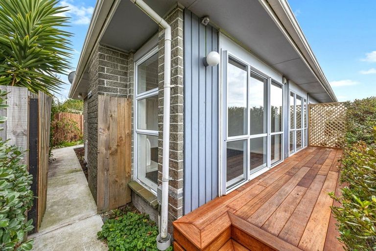 Photo of property in 2/3 Roberta Drive, Somerfield, Christchurch, 8024