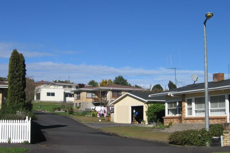 Photo of property in 27 Hinton Avenue, Forest Lake, Hamilton, 3200