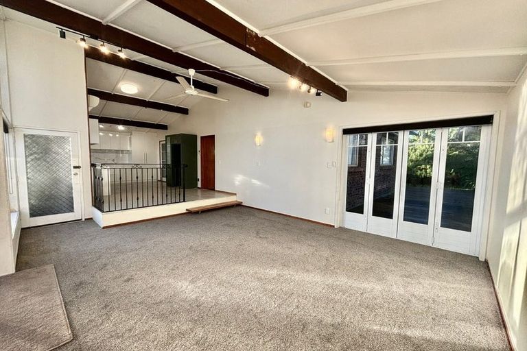 Photo of property in 52 Hope Farm Avenue, Pakuranga Heights, Auckland, 2010