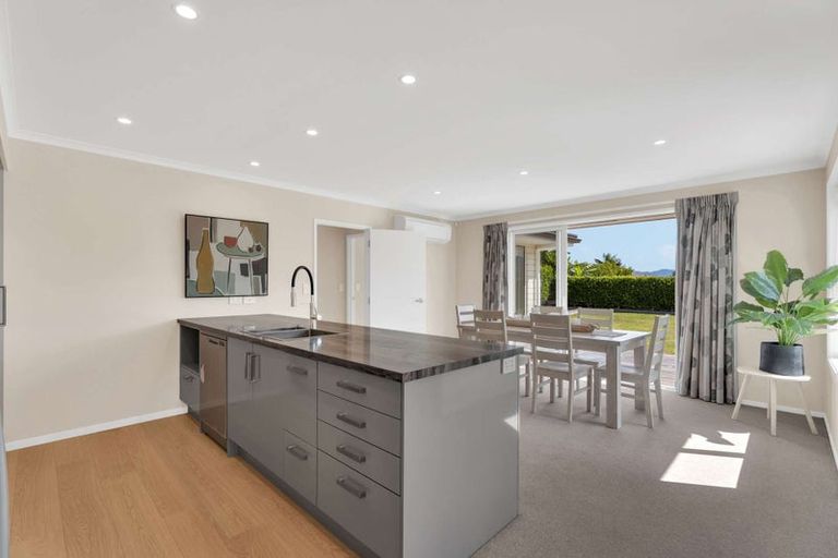 Photo of property in 3 Bravo Place, Whitianga, 3510