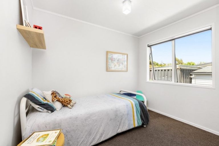 Photo of property in 30 Uenuku Avenue, Raglan, 3225