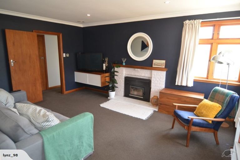 Photo of property in 30 Rongotea Road, Rongotea, Palmerston North, 4476