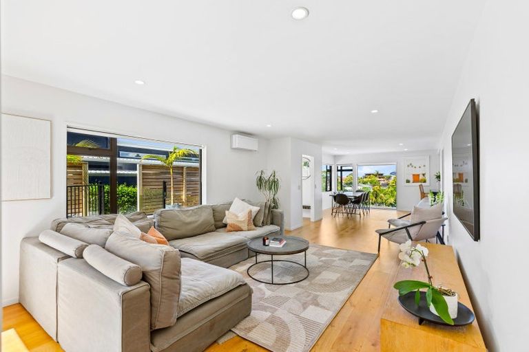 Photo of property in 89 Hebron Road, Waiake, Auckland, 0630