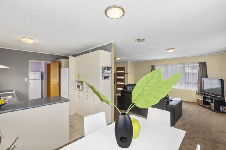 Photo of property in 10 Becks Close, Kelson, Lower Hutt, 5010