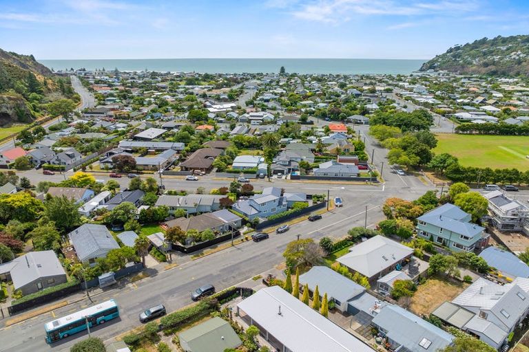 Photo of property in 1/8 Duncan Street, Sumner, Christchurch, 8081