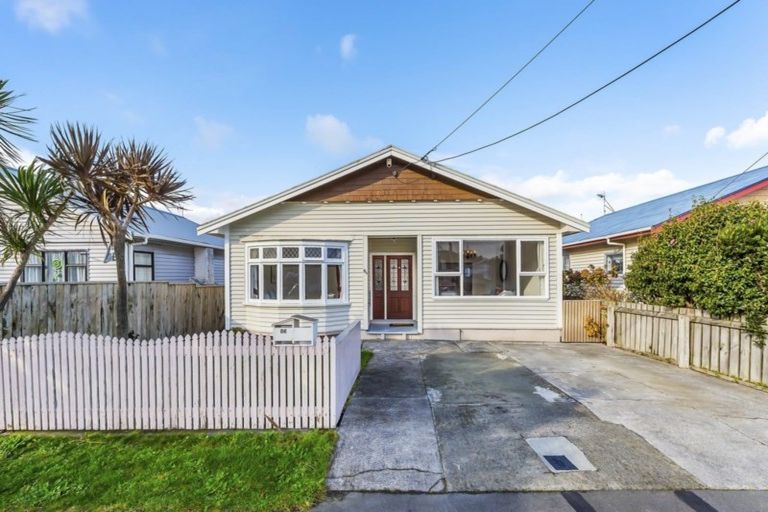 Photo of property in 86 Kauri Street, Miramar, Wellington, 6022