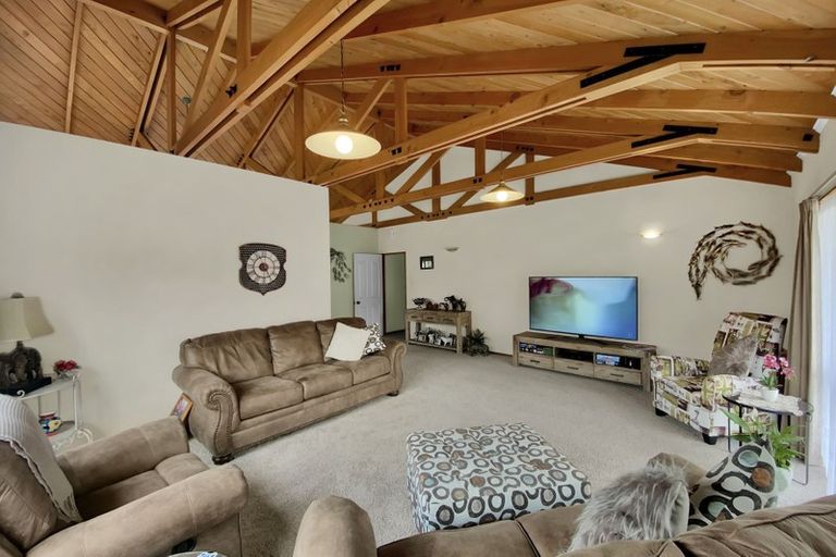 Photo of property in 15a Clarkson Crescent, Maunu, Whangarei, 0110