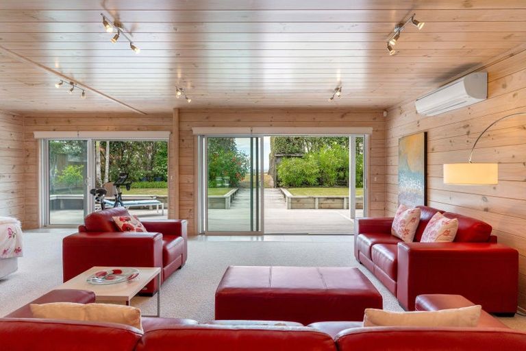 Photo of property in 28 Champion Place, Pauanui, Hikuai, 3579