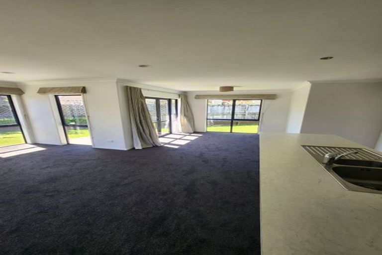 Photo of property in 103 Twin Oak Avenue, Papamoa Beach, Papamoa, 3118