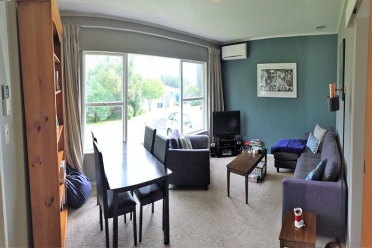 Photo of property in 2/41 Northumberland Avenue, Belmont, Auckland, 0622