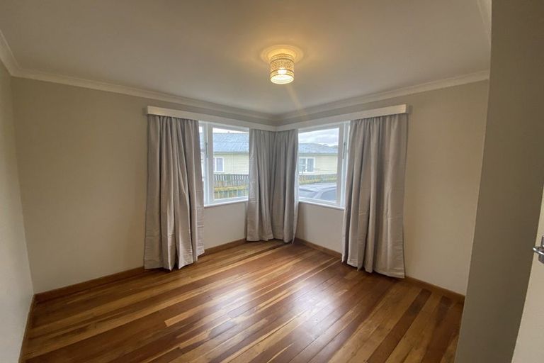 Photo of property in 148 Main Road, Tawa, Wellington, 5028