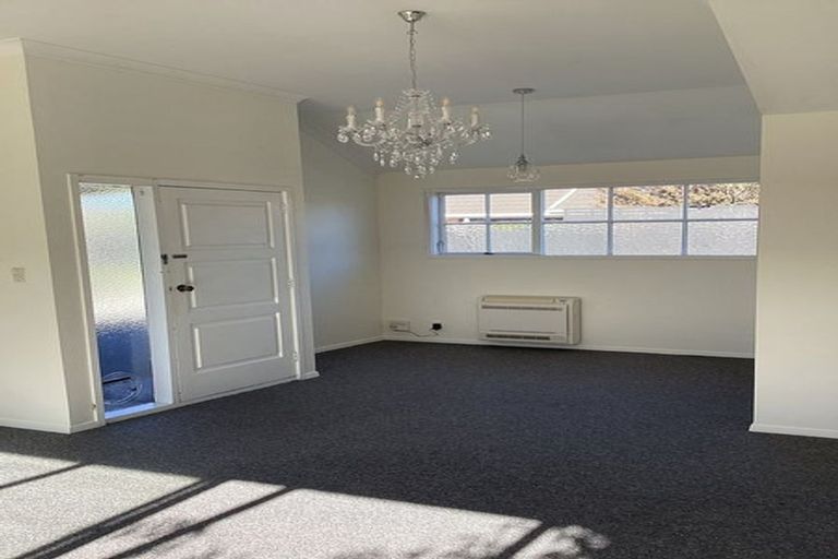 Photo of property in 1/73a Garreg Road, Bryndwr, Christchurch, 8052