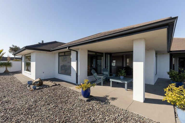 Photo of property in 35 Holyoake Terrace, Omokoroa, 3114