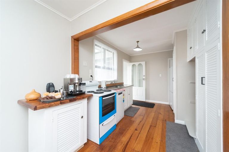 Photo of property in 10 Potaka Street, Marton, 4710