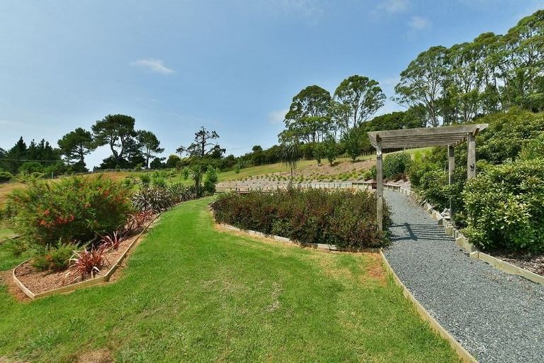 Photo of property in 927 Haruru Road, Wainui, Kaukapakapa, 0873