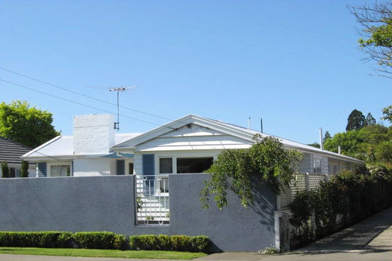 Photo of property in 13 Woodford Terrace, Ilam, Christchurch, 8053