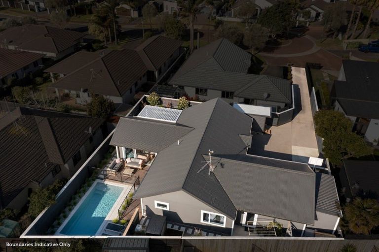 Photo of property in 28 Araroa Place, Papamoa Beach, Papamoa, 3118