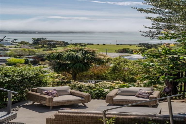 Photo of property in 31 Soleares Avenue, Mount Pleasant, Christchurch, 8081