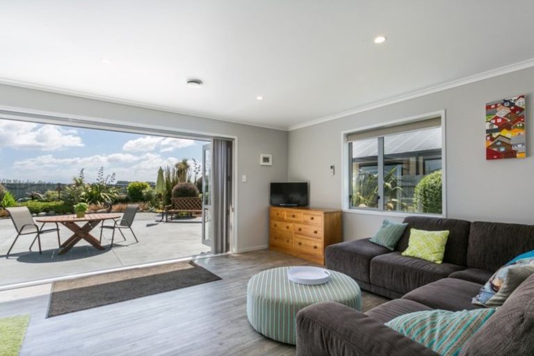 Photo of property in 11 Waitaha Place, Clive, 4102