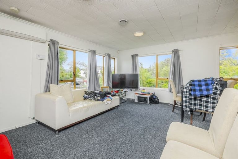 Photo of property in 302 Swanson Road, Henderson, Auckland, 0610