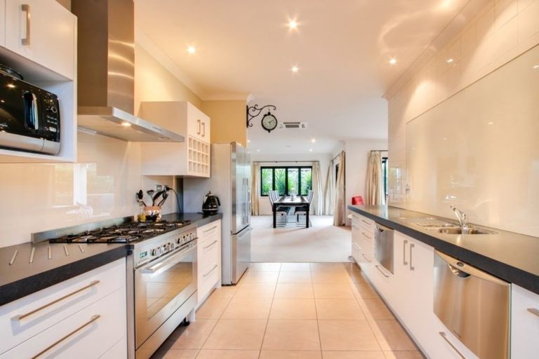 Photo of property in 74 Merlot Drive, Greenmeadows, Napier, 4112