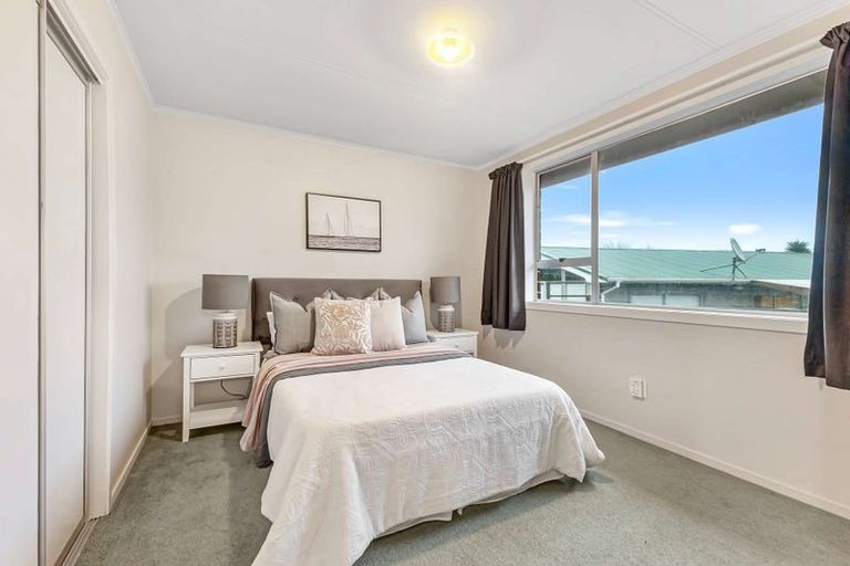 Photo of property in 14 Harriet Place, Spotswood, New Plymouth, 4310