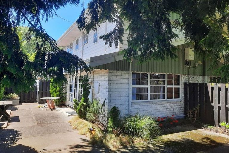 Photo of property in 70b Maidstone Road, Ilam, Christchurch, 8041