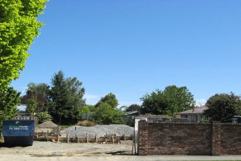 Photo of property in 225 Memorial Avenue, Burnside, Christchurch, 8053