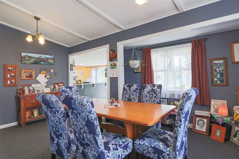 Photo of property in 13 Maire Street, Inglewood, 4330