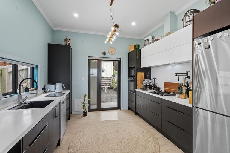 Photo of property in 1 Queen Street, Brighton, Dunedin, 9035