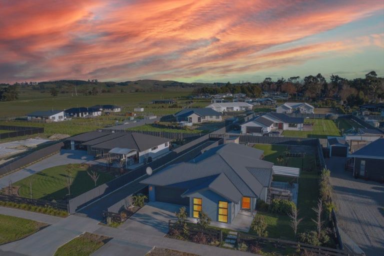 Photo of property in 20 Dee Street, Otane, 4202