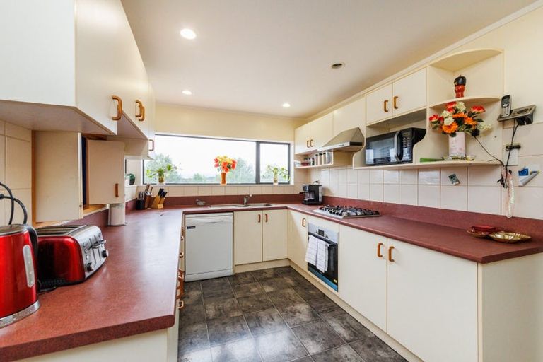 Photo of property in 115 Pacific Drive, Fitzherbert, Palmerston North, 4410