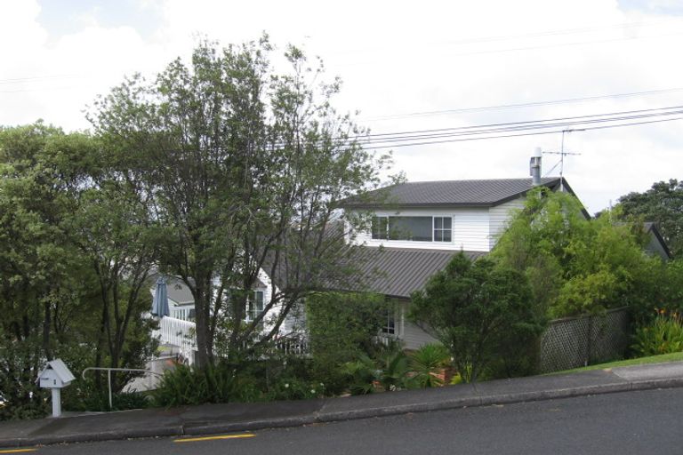 Photo of property in 1 Dewsbury Terrace, Castor Bay, Auckland, 0620