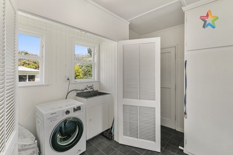 Photo of property in 6 Bryant Grove, Taita, Lower Hutt, 5011