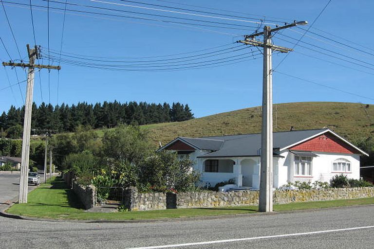 Photo of property in 10 Hislop Street, Geraldine, 7930