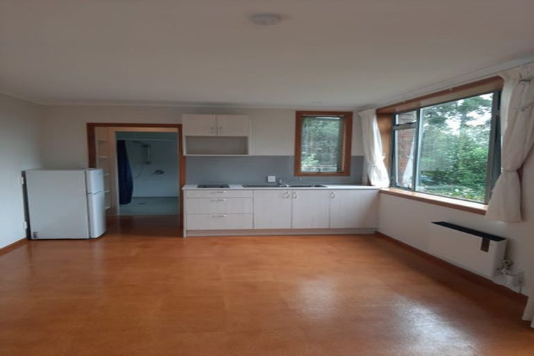 Photo of property in 77 Tanekaha Road, Titirangi, Auckland, 0604