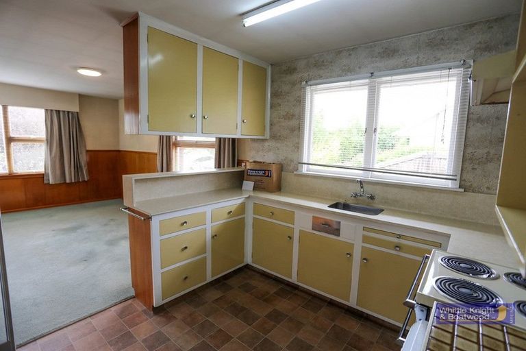 Photo of property in 21 Reading Street, Upper Riccarton, Christchurch, 8041