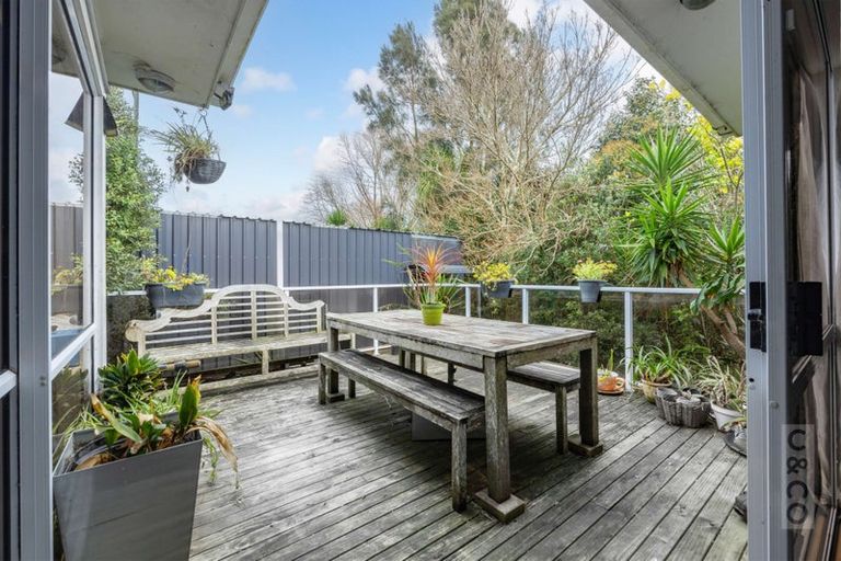 Photo of property in 106 Awaroa Road, Helensville, 0800