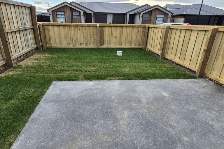 Photo of property in 8a Korimako Crescent, Rolleston, 7678
