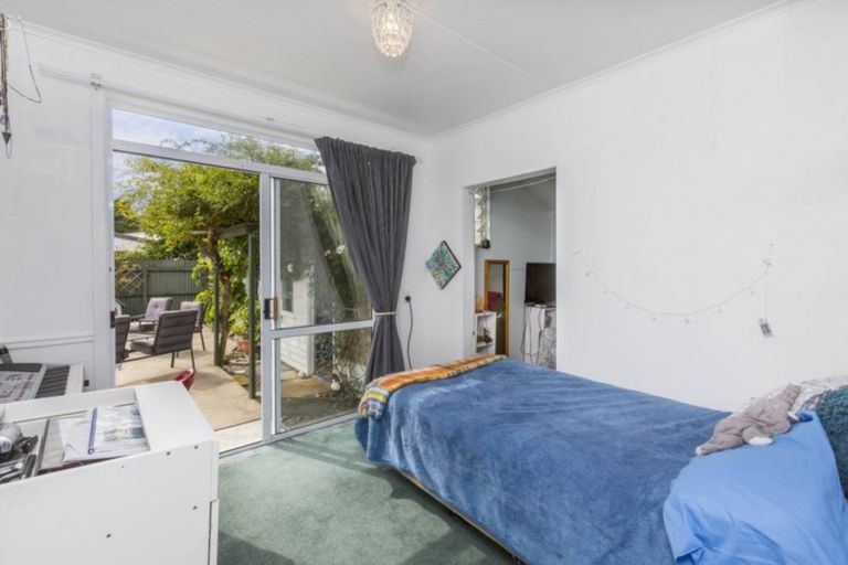 Photo of property in 5 Parera Grove, Heretaunga, Upper Hutt, 5018