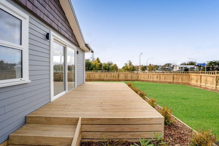 Photo of property in 1 Horoeka Street, Inglewood, 4330