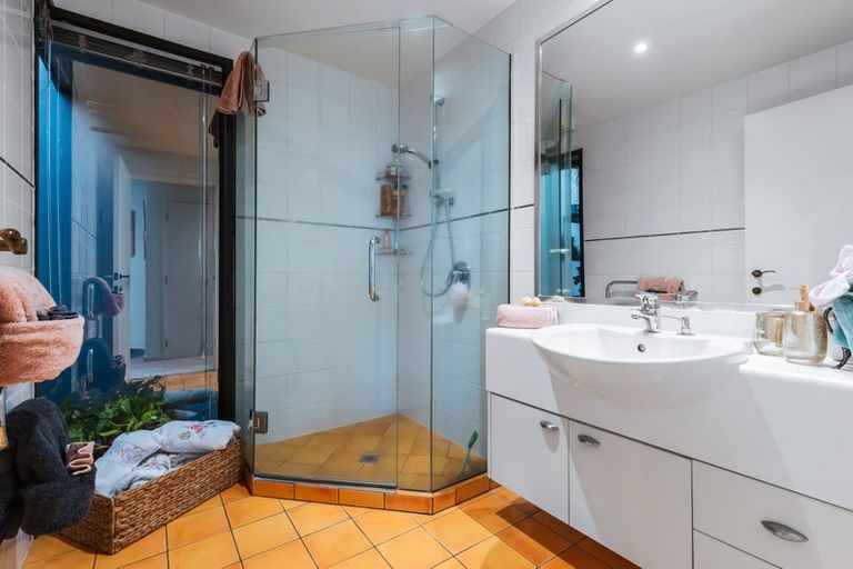 Photo of property in 2/71 Wakeman Road, Acacia Bay, Taupo, 3330