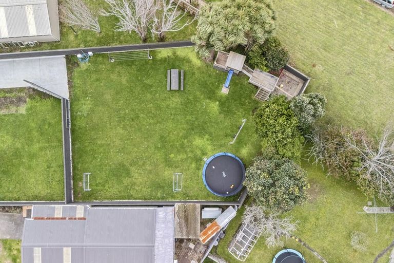 Photo of property in 18a Riversdale Drive, Merrilands, New Plymouth, 4312