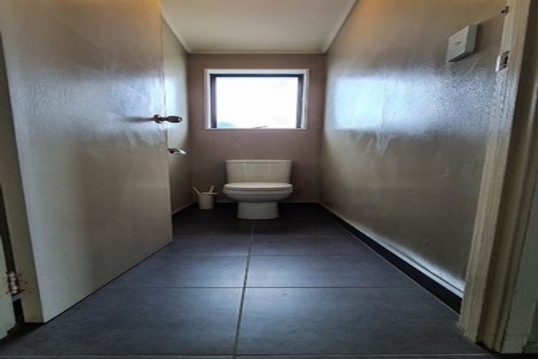 Photo of property in 1/143 Te Irirangi Drive, Flat Bush, Auckland, 2019