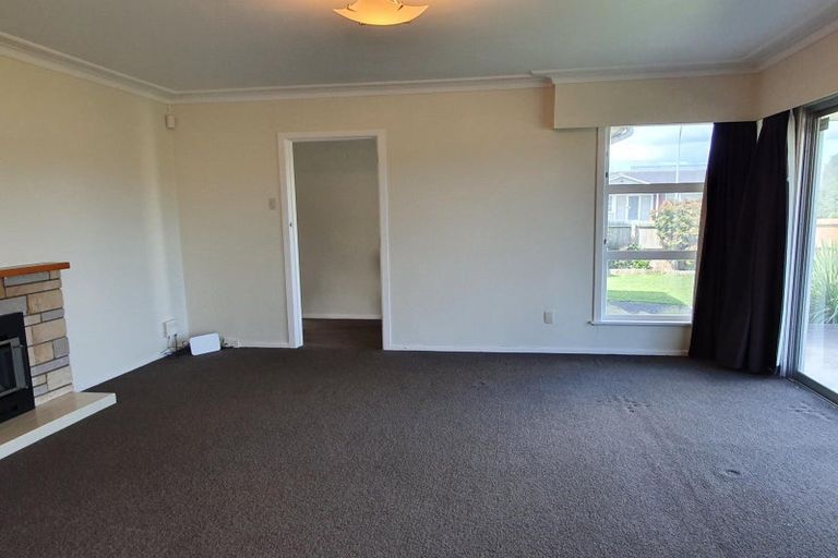 Photo of property in 1 Bowen Place, St Andrews, Hamilton, 3200