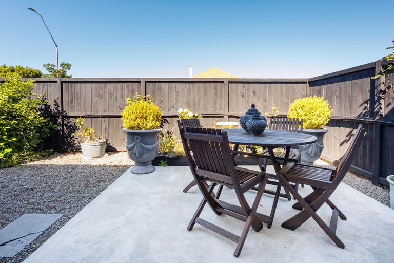 Photo of property in 1/297 Ruahine Street, Terrace End, Palmerston North, 4410