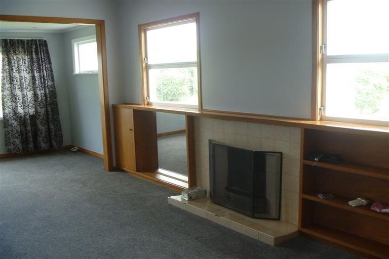 Photo of property in 70 Tukapa Street, Westown, New Plymouth, 4310